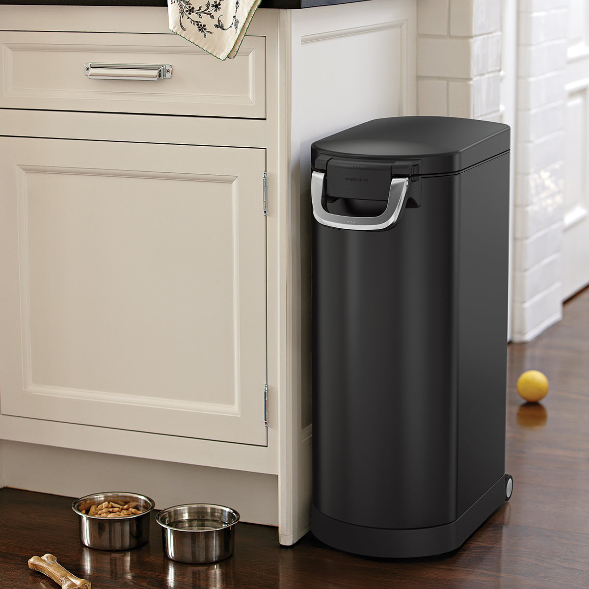 x-large, pet food bin